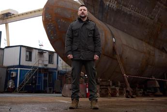 Ucraina, Zelensky licenzia anche il suo assistente