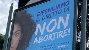 Aborto. Pro Vita Famiglia: Non entreremo nei consultori, migliaia di donne costrette ad abortire da povertà e solitudine