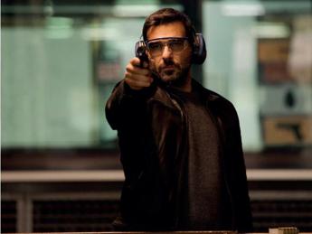 Ascolti tv, ‘Il Clandestino’ su Rai1 vince il prime time