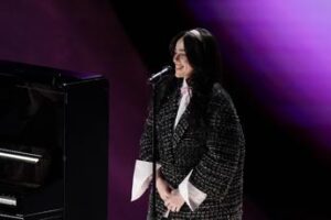 Billie Eilish in tour, Bologna unica data italiana: biglietti in vendita dal 3 maggio