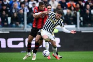Juve-Milan 0-0, Allegri stecca e Pioli blinda secondo posto