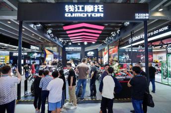 La scelta di viaggiare per il mondo: QJMOTOR presente con tutte le sue motociclette alla fiera di Canton