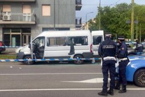 Milano, 18enne ucciso a colpi di pistola in strada
