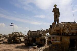 Netanyahu: “Iran aspetti nostra risposta”. Teheran: “Pronti a usare armi mai utilizzate prima”