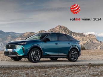 Peugeot E-3008 vince il Red Dot Award 2024
