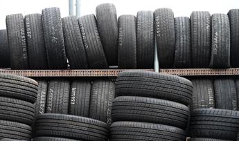 Pneumatici estivi per auto, da Altroconsumo test e consigli per scegliere la gomma giusta