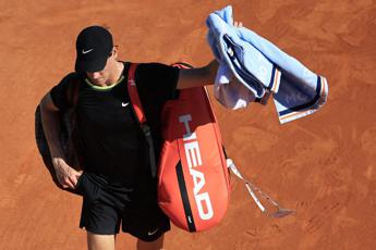 Sinner e la sconfitta a Montecarlo: “Errore dell’arbitro difficile da accettare”