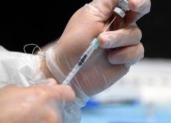 Vaccini, Vaia: “Convinciamo e accompagnamo chi dubita, obbligo ancora visto come costrizione”