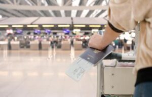 Voli a rischio per la Francia il 25 aprile: tutte le cancellazioni