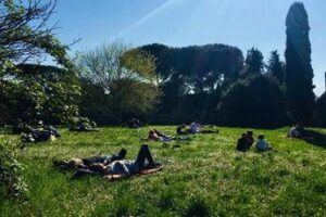 Anticipo di primavera sull’Italia: temperature su e sole nel weekend, previsioni meteo