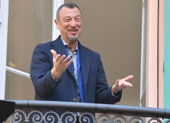 Ascolti tv, Amadeus vince il prime time con ‘Una, nessuna, centomila in Arena’