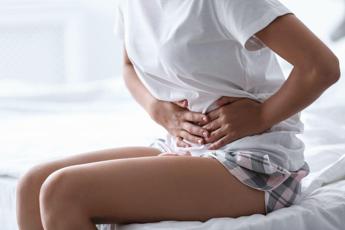 Come si manifesta il dolore mestruale e quali sono le sue cause?