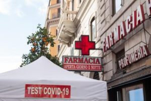 Covid, bollettino ultima settimana: 1.802 casi e 12 morti, numeri restano bassi
