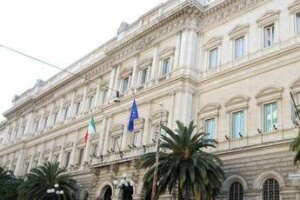 Dazi di Trump, Bankitalia taglia stime Pil. Borsa, Milano crolla