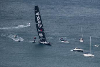 Il maxi 100 Arca Sgr e il Fast and Furio sailing team al via della stagione di regate 2024