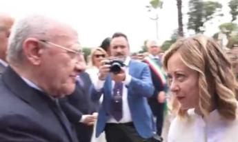 Meloni a De Luca: “Sono quella str..za, come sta?” – Video