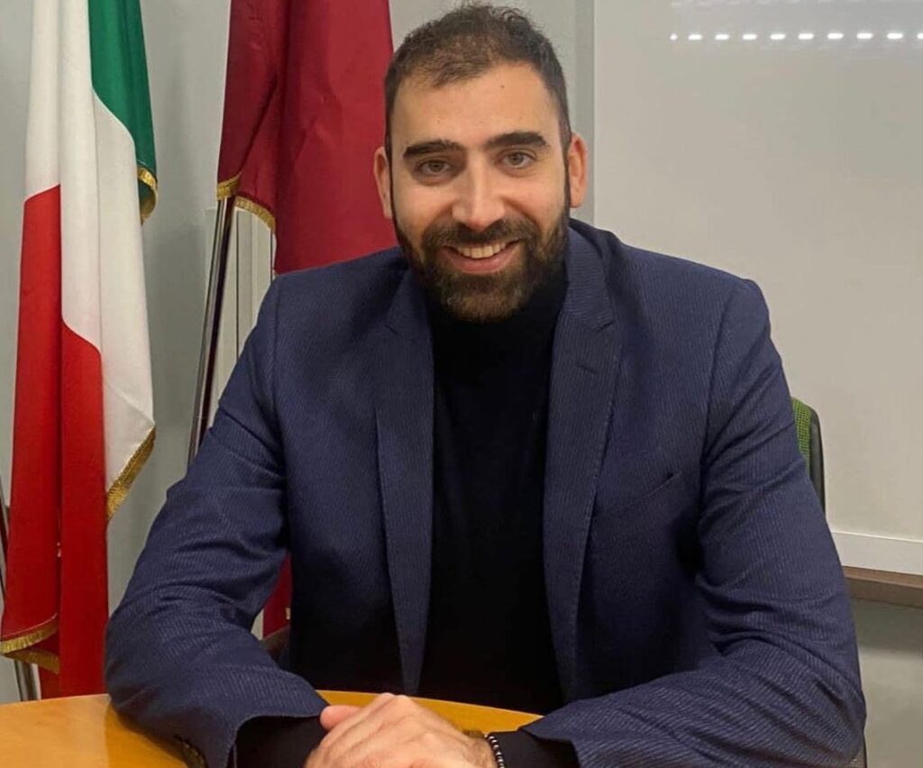 Agostinelli:” Di Girolamo a caccia di poltrone. PD imbarca di tutto”