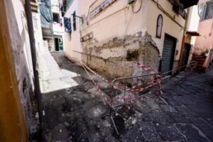 Terremoto Campi Flegrei, scossa 3.6. Oggi vertice a Palazzo Chigi