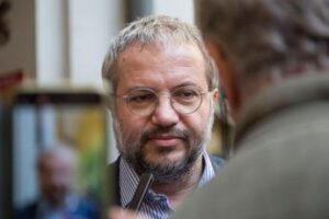 Ue, Borghi insiste: “Da 30 anni Italia paga ogni anno più di quanto riceve”