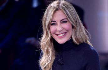 “Una ‘merla’ con il collare'”: la frecciata di Antonio Ricci a Francesca Fagnani