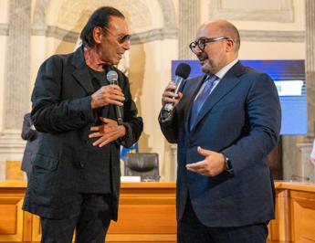 Venditti: “Musica pop entri in Costituzione, senza De André o Geolier l’Italia non sarebbe com’è”