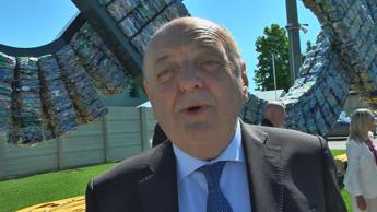 Arte: ministro dell’Ambiente Pichetto Fratin inaugura a Sant’Albano Stura (Cn) ‘Terzo Paradiso Recycling’