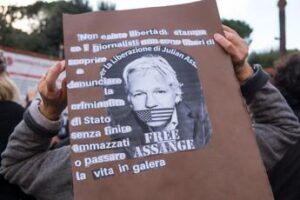 Assange, dai ‘War Diary’ al rilascio: le tappe del caso