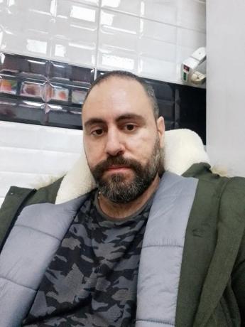 Carlo Morelli, il profeta dell’Apocalisse, diffonde un messaggio di verità e speranza