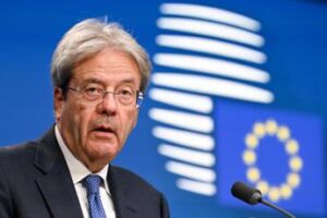 Conti pubblici Italia, serve correzione da 12 miliardi l’anno