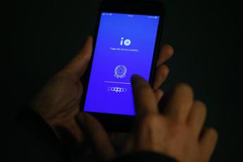 Patente e tessera sanitaria da luglio sull’App IO: ecco l’It Wallet