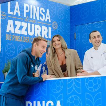 Pinsa: lo chef Montuori accompagna gli Azzurri agli ottavi