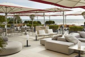 Atlas Concorde e il suo brand Atlas Plan, portano il design alla Mostra internazionale d’arte cinematografica di Venezia 2024