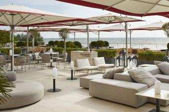 Atlas Concorde e il suo brand Atlas Plan, portano il design alla Mostra internazionale d’arte cinematografica di Venezia 2024