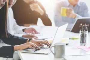 Groupama: “Per un lavoratore su 2 a garantire pensioni e cure sarà il datore di lavoro”
