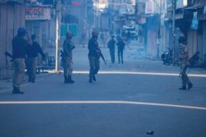 India, migliaia in piazza contro test ingresso Medicina: “Voti troppo alti per essere veri”