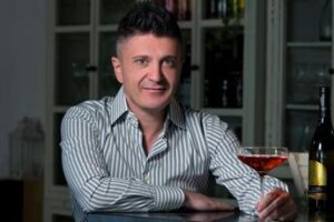 Michele Piagno: “Stupire agli eventi? L’effetto wow parte da un barman esperto, non solo dai piatti gourmet