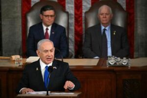 Netanyahu al Congresso Usa: “E’ guerra tra civiltà e barbarie, insieme vinceremo”