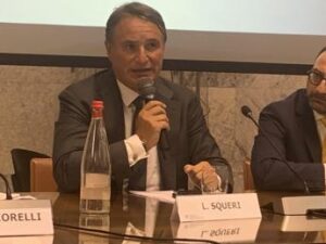 Squeri (FI): “Lontani dall’elettrico, c’è bisogno di altro”