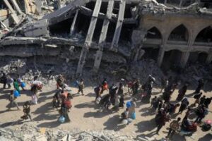 Gaza, proseguono a Doha colloqui per tregua. Israele: “In 24 ore colpiti più di 30 obiettivi”