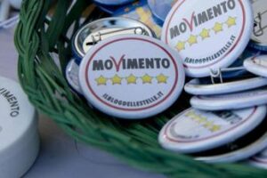 M5S, scontro Grillo-Conte. Parla il commercialista di Beppe: “Il simbolo è suo”