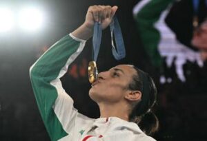 Parigi 2024, Khelif: “Sono una donna, il mio onore ora è salvo”