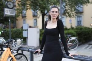 Bianca Balti operata per tumore ovarico: “Lungo viaggio davanti a me”