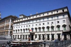 Cdm scioglie comuni di Caserta e Aprilia “per condizionamenti della criminalità”