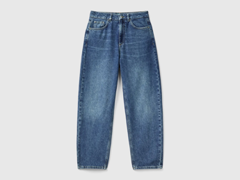 Come abbinare i jeans da donna per outfit autunnali impeccabili