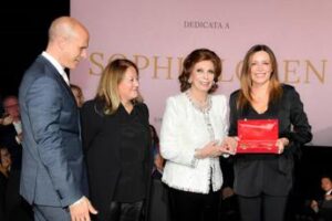 Consegnata a Sophia Loren la prima ‘Chiave di Cinecittà’