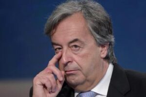 Dengue Fano, la critica di Burioni: “In kit antizanzare lavanda e menta, qual è principio attivo?”