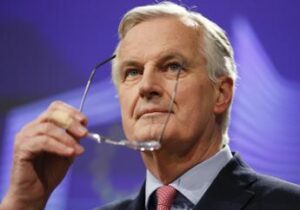 Francia, Macron nomina premier Barnier