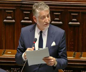 Giuli, debutto alla Camera: “Non offeso da scelte Sangiuliano, verifica su nomine commissione”