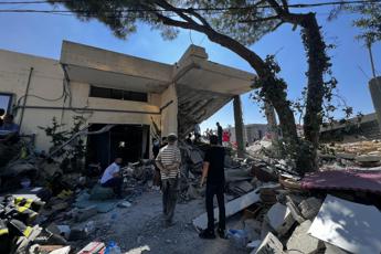 Israele, media: “Si prepara a invasione di terra in Libano”. Oggi ancora raid