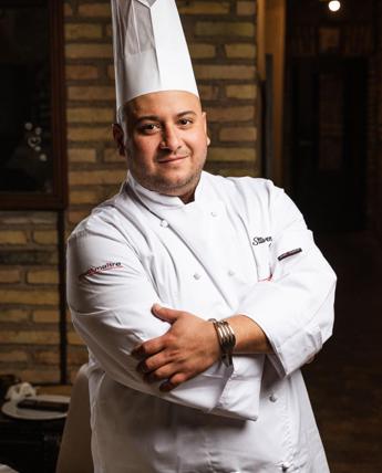 Lo chef 5 stelle Michelin Igles Corelli al Ristorante La Conchiglia di Stiven Toro